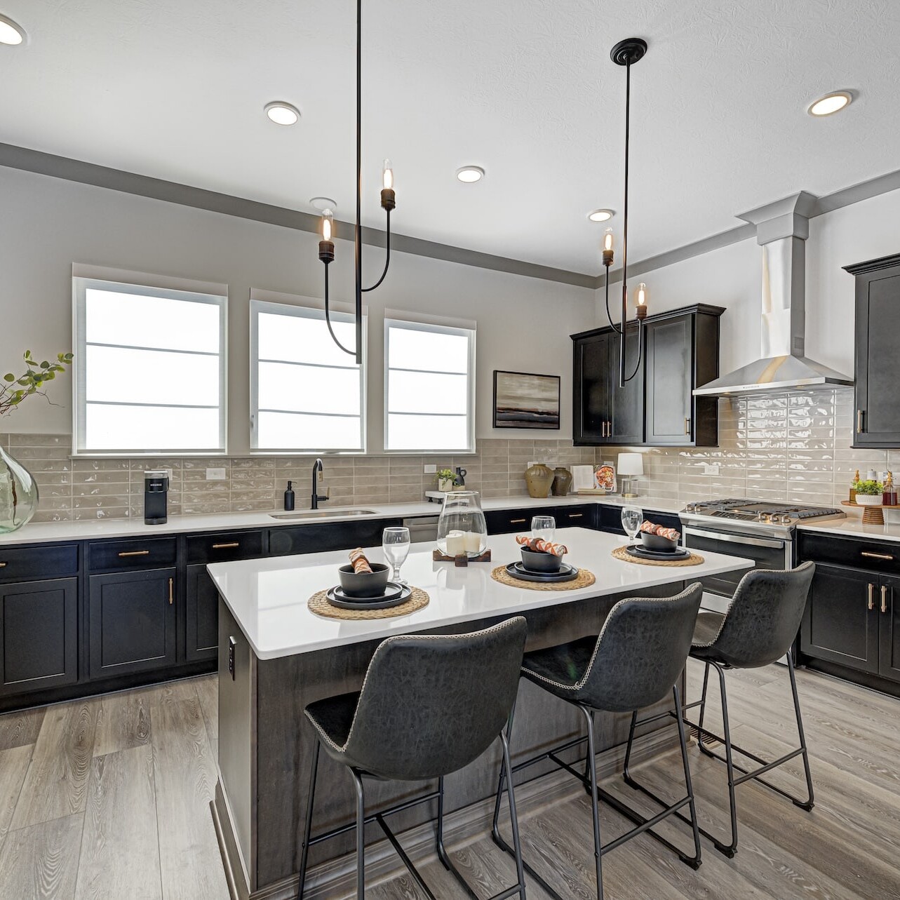 Kitchen Design Idea with Island | Old Town Design Group